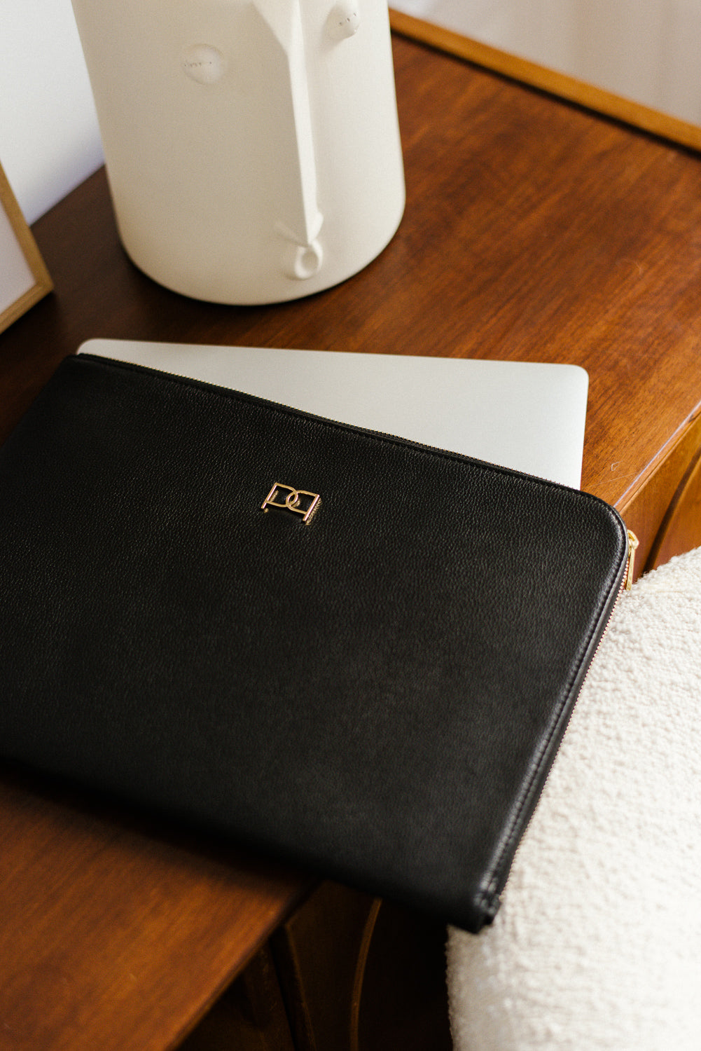 POCHETTE ZELIE BLACK - PLUME PARIS - La mode en précommande